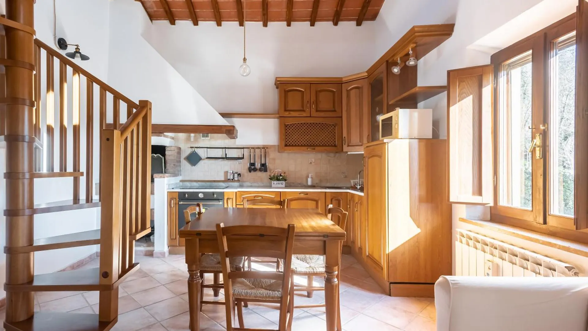 Rustic Tuscan Retreat A Cozy Escape Near Siena Val di Pugna