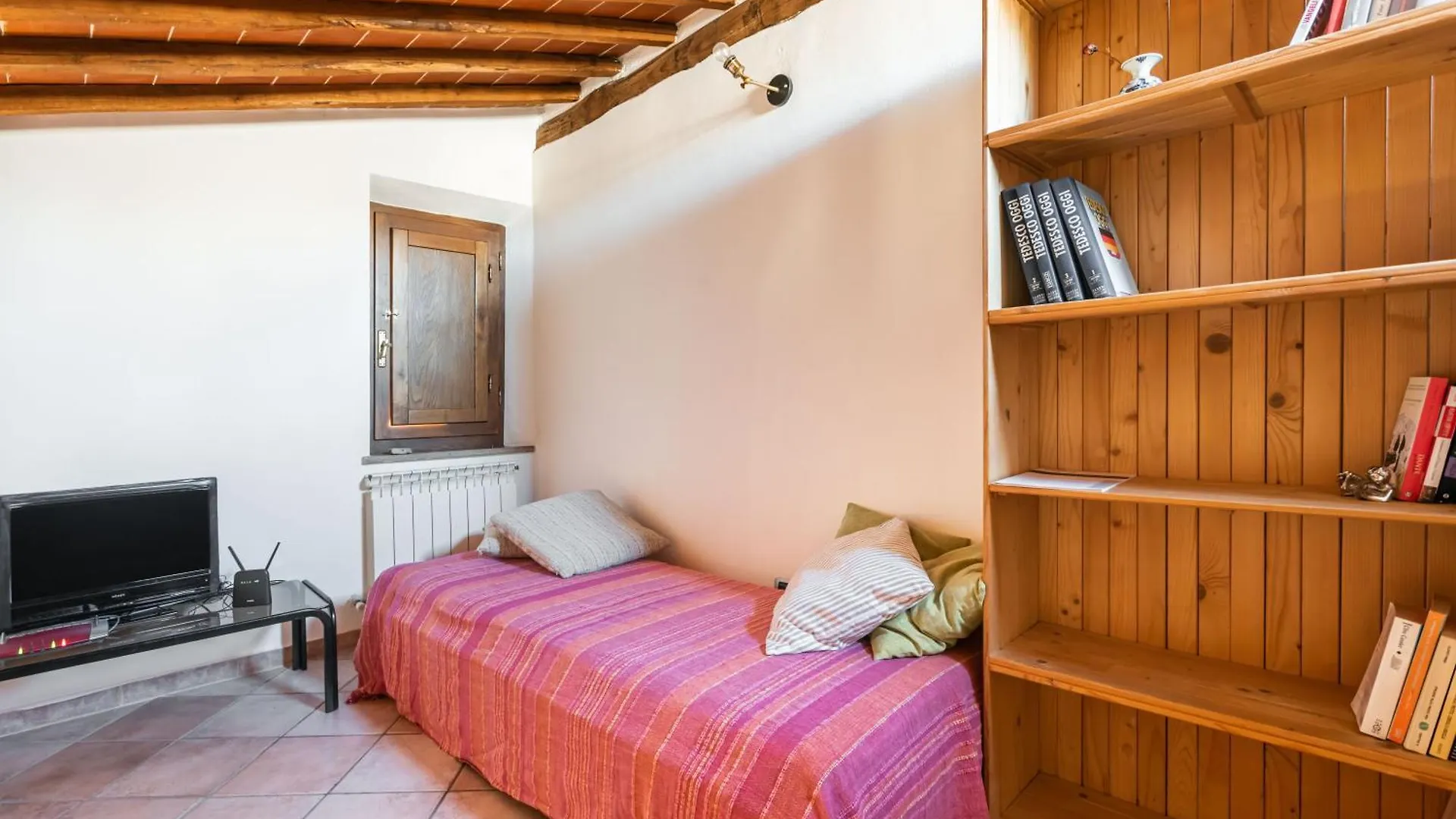 Rustic Tuscan Retreat A Cozy Escape Near Siena Val di Pugna Apartment