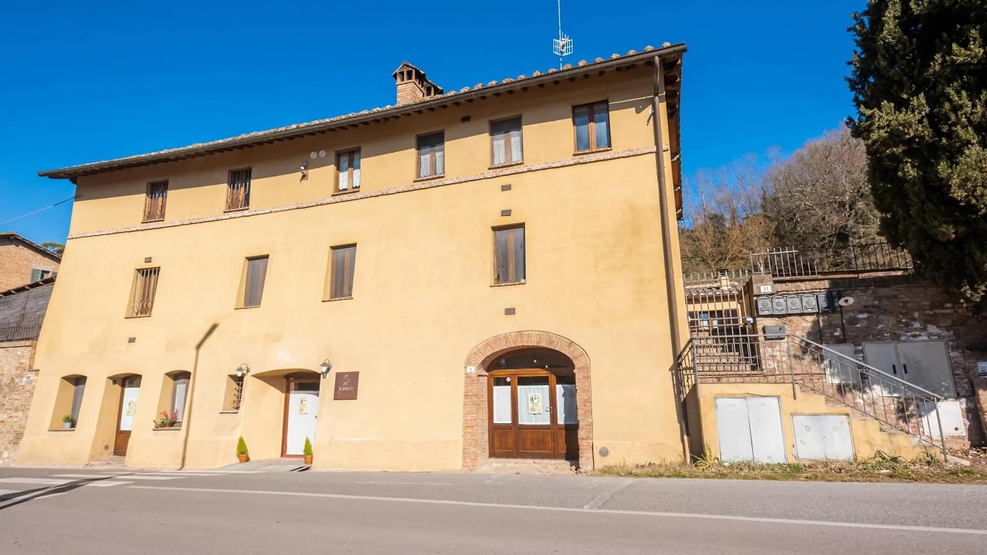 Rustic Tuscan Retreat A Cozy Escape Near Siena Val di Pugna Apartment