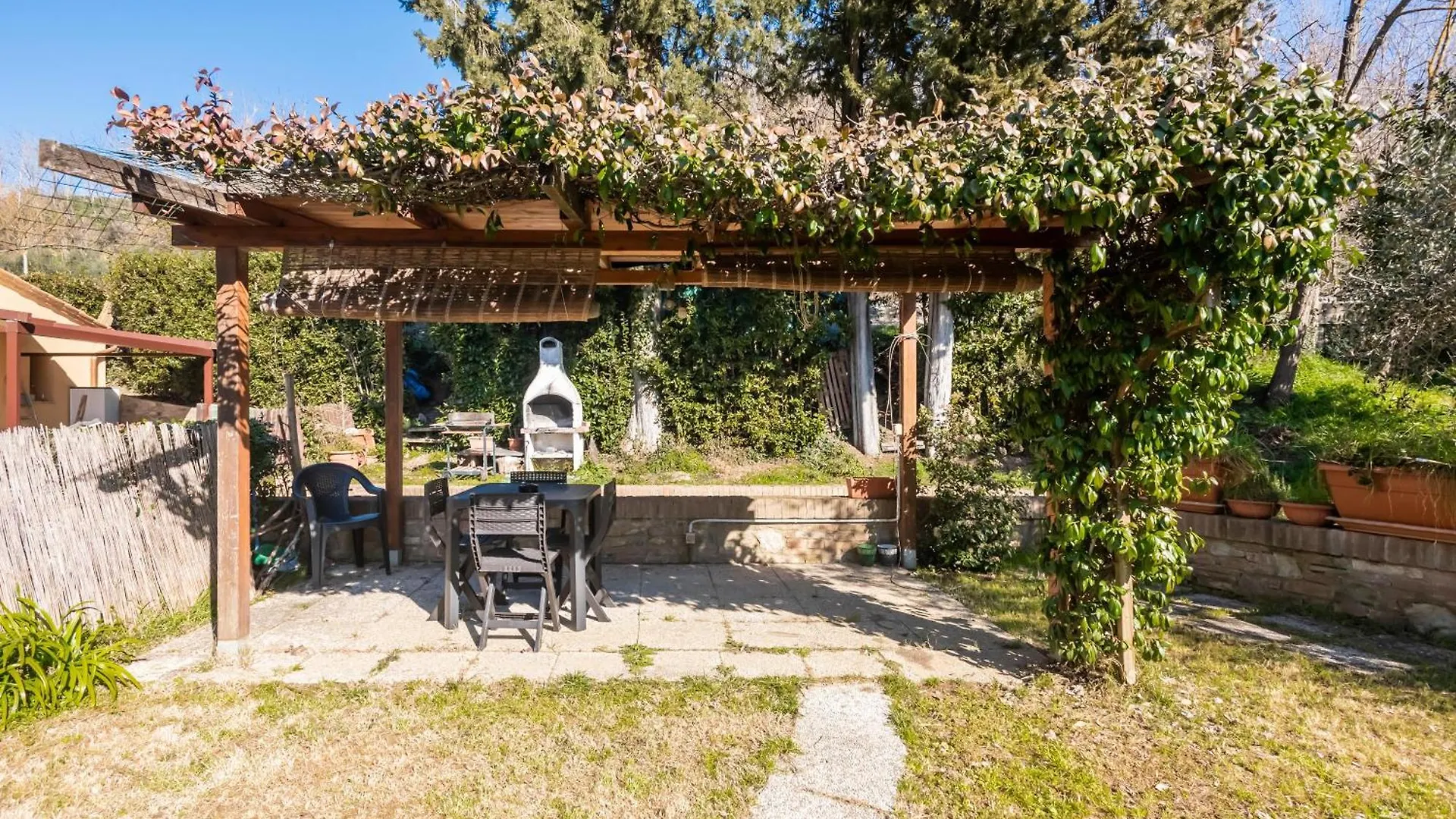 Rustic Tuscan Retreat A Cozy Escape Near Siena Val di Pugna Italy