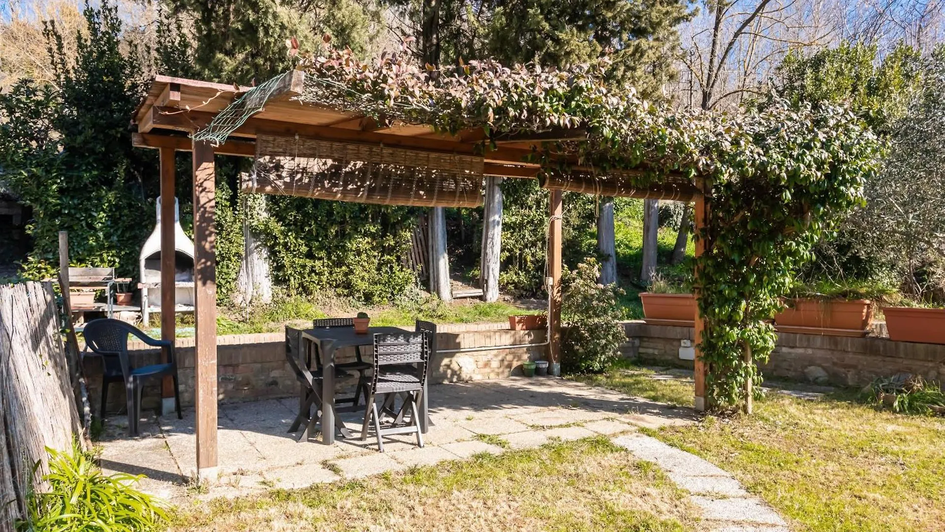 Rustic Tuscan Retreat A Cozy Escape Near Siena Val di Pugna 0*,  Italy