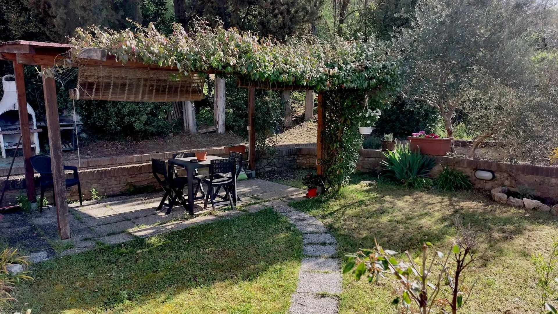Rustic Tuscan Retreat A Cozy Escape Near Siena Val di Pugna Apartment