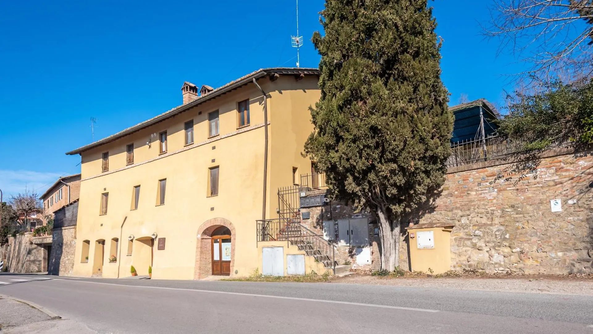 Apartment Rustic Tuscan Retreat A Cozy Escape Near Siena Val di Pugna Italy